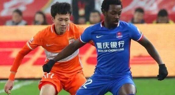  拉齐奥年轻后卫崛起，稳健表现赢得主帅信任