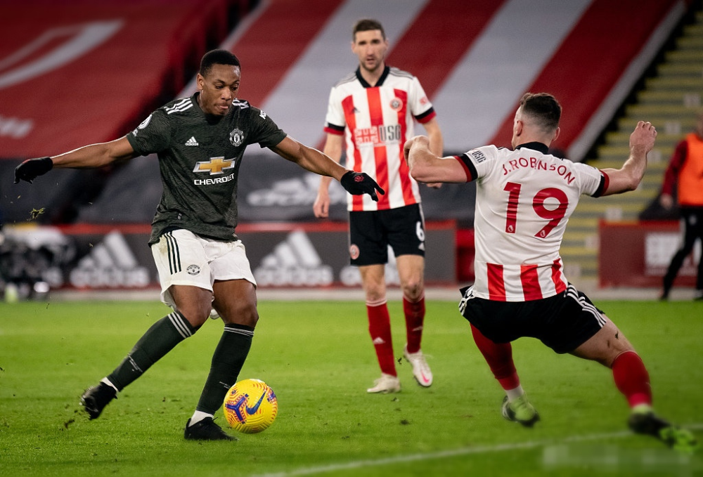  博洛尼亚保级关键战，绝杀逃离降级区  