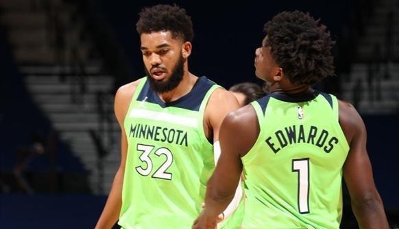  爱德华兹隔扣戈贝尔，森林狼终结爵士七连败  